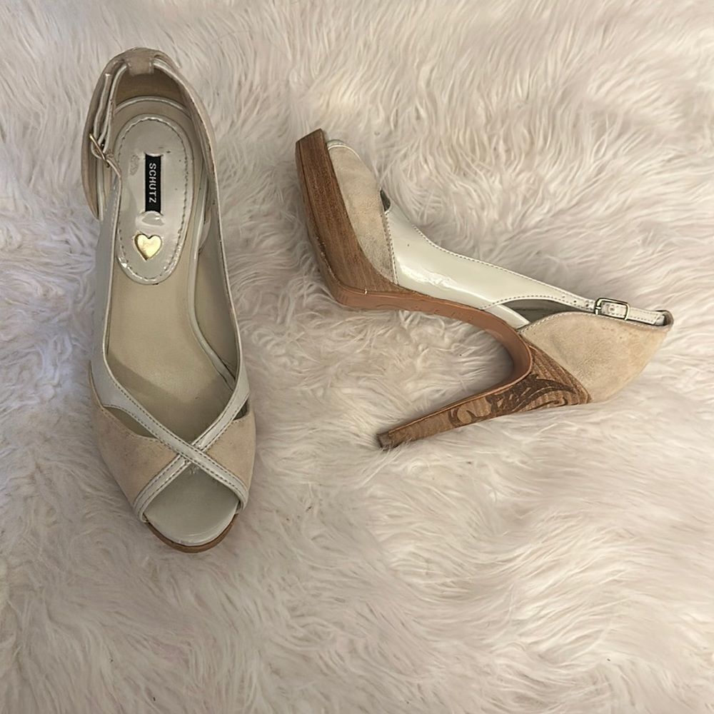 SCHUTZ HEELS SIZE 6